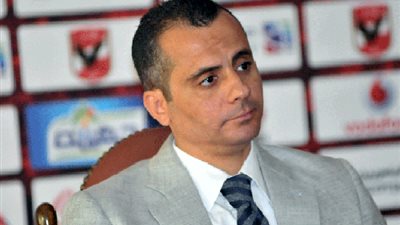 الاستقالات تتوالى في الأهلي.. عصام سراج يستقيل من إدارة التسويق 