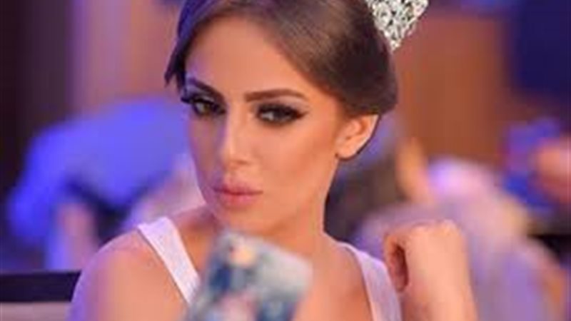 الفنانة إسراء عبد