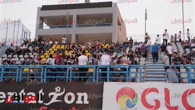 صور.. تواجد كبير من جماهير الزمالك أمام طلائع الجيش في بتروسبورت