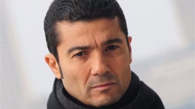 صورة.. خالد النبوي يودع والدته بهذه الكلمات