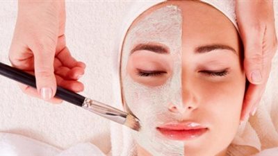 لتحصلي على بشرة نقية.. اتبعي تلك المواصفات الطبيعية