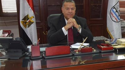 محافظ بني سويف: تشكيل لجنة للتحقق من مستوى الخدمات الجماهيرية المقدمة للمواطنين