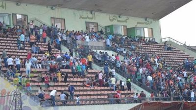 إشتباكات بين جماهير غزل المحلة وعبدالعظيم الشوري