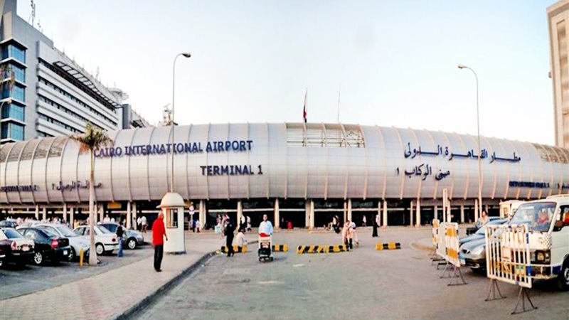 مطار القاهرة 