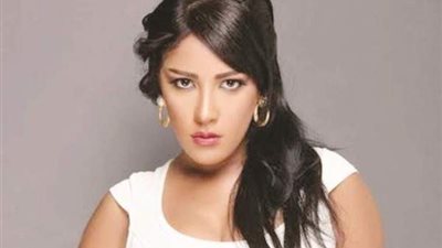 أم قلب أبيض ..  ماذا قالت نرمين ماهر عن وفاء عامر بعد تكريمها 