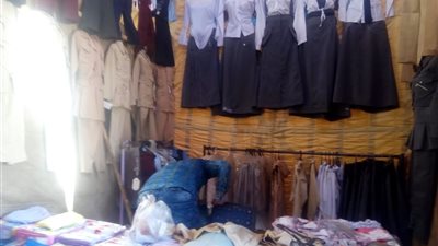 صور.. محافظ الفيوم يفتتح معرض مسلتزمات المدارس بمستقبل وطن