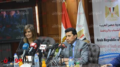 صور.. وزيري الشباب والهجرة يلتقيان مجموعة من شباب مصر المقيمين باستراليا