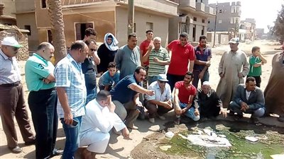رئيس مدينة المحلة يتابع مشاكل الصرف الصحي بقرية ميت السراج