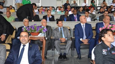 وزير الرياضة يتابع مباراة المصري و اتحاد العاصمة الجزائري بإستاد بورسعيد