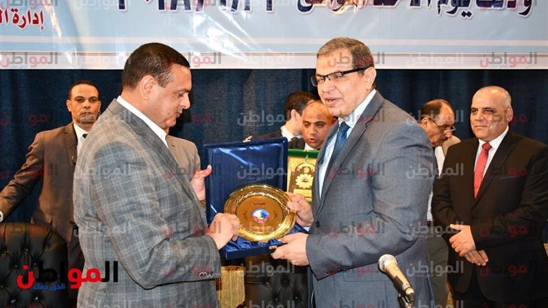 وزير القوى العاملة