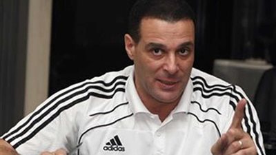 عصام عبد الفتاح: التحكيم تعرض للإهانة وضغوط الأندية وراء الموافقة على الحكام الأجانب  
