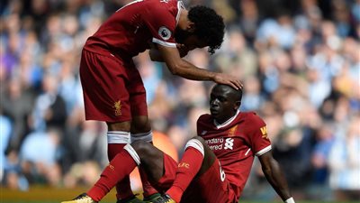 صورة .. فينالدوم يبرز أنانية ماني مع محمد صلاح