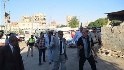 محافظ المنيا يتفقد الموقع الجديد لمجمع مواقف سيارات الاجرة