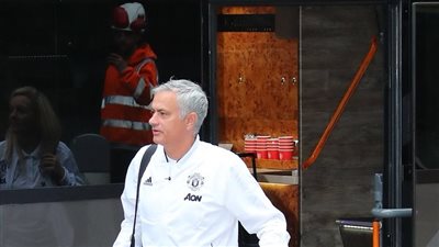 صور .. مورينيو يحشد أسلحته للسفر إلي سويسرا