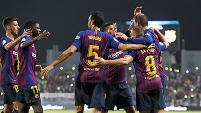 كشافة برشلونة تظهر في دوري أبطال أوروبا