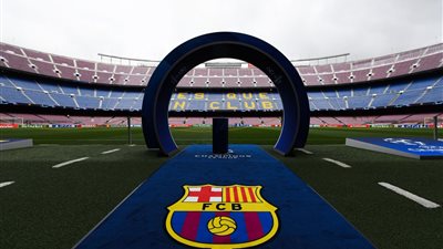 فالفيردي يعلن تشكيل برشلونة للقاء إيندهوفن