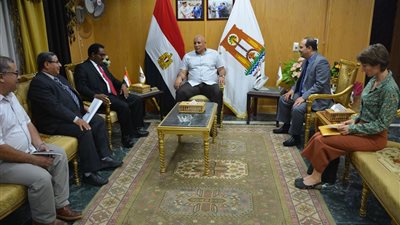 الفاو تدشن مشروعًا لتطوير الري وحل مشكلات التربة والتصحر في الوادي الجديد 