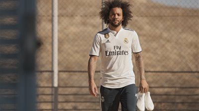 ريال مدريد يبدأ حامله الدفاع عن لقبه أمام روما