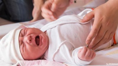 إليكي 4 طرق طبيعية ومضمونة لعلاج الإمساك عند رضيعك