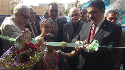 محافظ القليوبية يفتتح مدرسة 