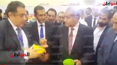 فيديو.. وزير التموين يشيد بجودة معروضات جناح الأدوات المنزلية بمعرض أهلا مدارس