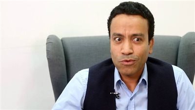 سامح حسين يداعب جمهوره على طريقة 