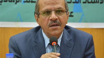 تعيين أشرف عبد الحفيظ رحيل قائما بأعمال رئيس جامعة الفيوم