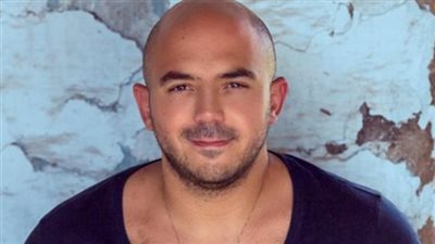 فيديو.. محمود العسيلي يطرح أغنية بسيطة وسهلة