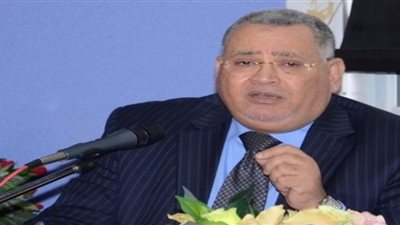 عضو مجمع البحوث الإسلامية: المهر حق الزوجة وفي حالة الخلع ترده له