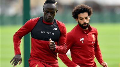 إيكو ليفربول تستشهد بالأرقام  أزمة محمد صلاح وماني