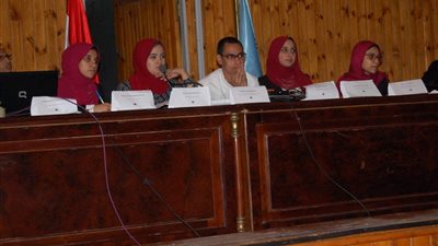 رئيس جامعة سوهاج يشهد افتتاح الجمعية العمومية العاشرة للاتحاد المصري لطلاب الصيدلة