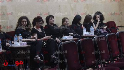 صور.. وصول حفيدة أبو الفضل جاد الله لتقديم واجب العزاء 