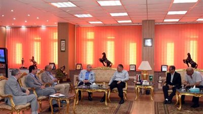 صور.. محافظ الشرقية يستقبل نائب رئيس جمعية مستثمري العاشر من رمضان