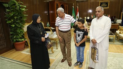محافظ المنوفية يستقبل أسرة الشهيد أحمد عادل عمر لتقديم التهنئة بتوليه مهام منصبه