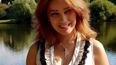 فنانة فرنسية لـ
