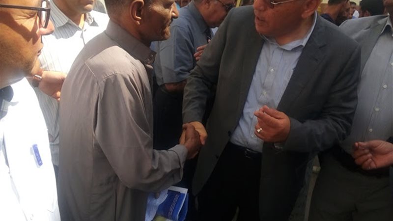  محافظ الشرقية خلال