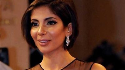 شاهد .. سقوط منى ذكي في مهرجان الجونة السينمائي