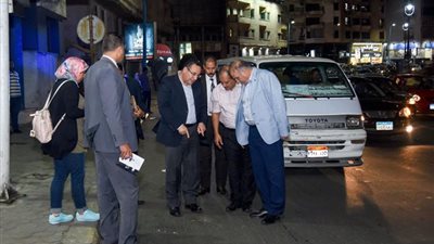 محافظ الإسكندرية يتابع أعمال ترميمات طريق الكورنيش وخطة تطهير الشنايش