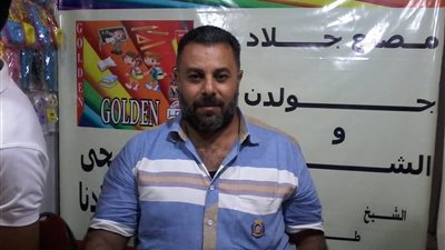  بائع في أهلا مدارس  يوضح لـ