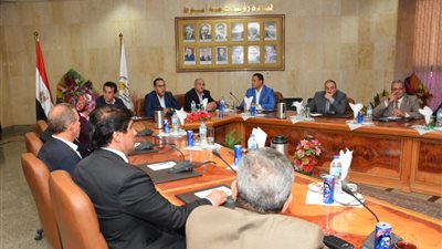 رئيس جامعة أسيوط: تدبير 11 مليون جنيه لتوفير الأجزاء اللازمة لعمل المعجل الخطى
