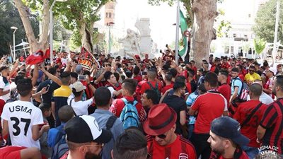 جماهير اتحاد العاصمة تملئ الملعب عن آخره قبل مباراة المصري