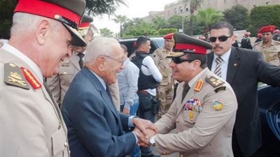 في ذكرى ميلاده .. كيف رأى محمد حسنين هيكل ثورة 30 يونيو ؟