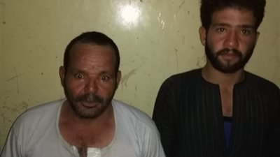 ضبط شخصين في حلوان لسرقتهما قضبان ترام