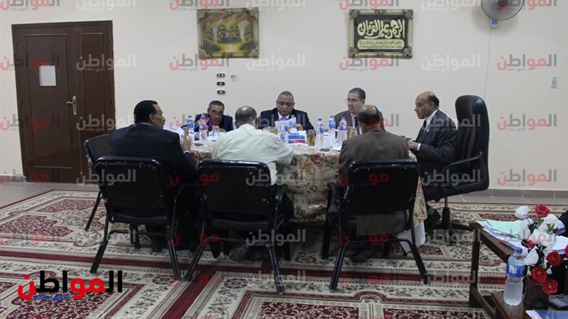 فحص جميع طلبة جامعة
