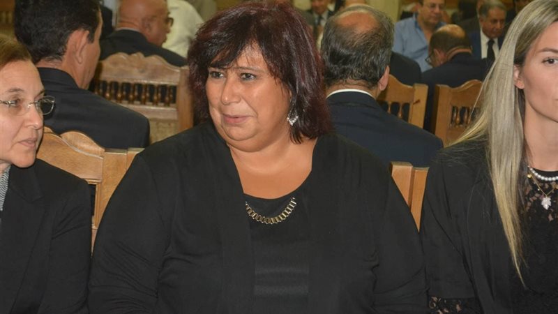 وزيرة الثقافة إيناس