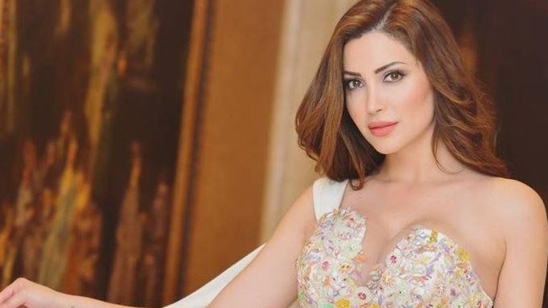 الفنانة نسرين طافش