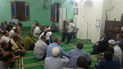 محافظ الوادي الجديد: التنسيق لوضع أكمنة أمنية بطريق 