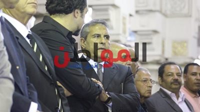 محمود الخطيب وأبوزيد وأبورجيلة ونجوم الرياضة في عزاء عادل هيكل.. صور