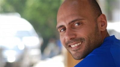  وليد فواز يداعب جمهوره.. مش بيخرجك من حزنك إلا الأكل