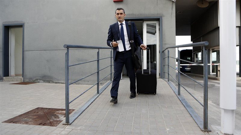 مدرب برشلونة أرنستو